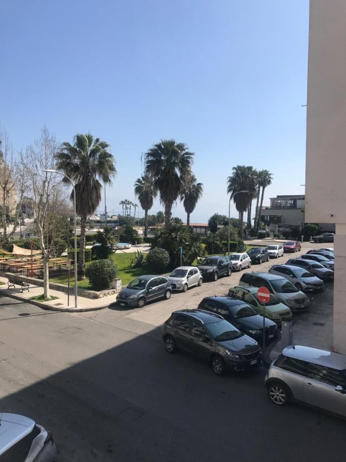 B E B Riviera Di Levante Terracina Exteriér fotografie
